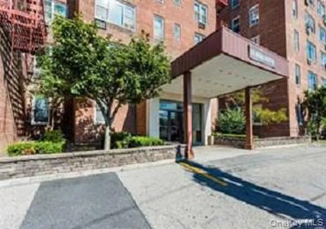 Photo 2 of Condo for sale at 355 Bronx River Rd #6I, Yonkers, NY 10704 | MLS# 1001276 | Listing updated on 2026-09-15