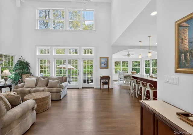 Photo 3 of Single family home for sale at 9 Briarsweet Ln, East Hampton, NY 11937 | MLS# 1002247 | Listing updated on 2026-09-15