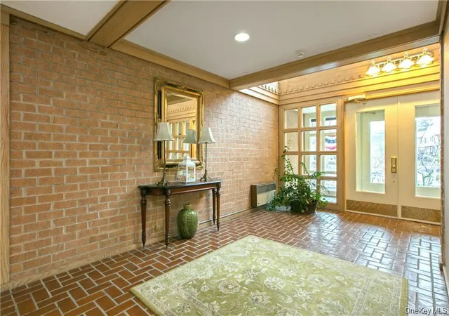 Photo 3 of Condo for sale at 300 Livingston Ave #2A, Mamaroneck, NY 10543 | MLS# 1002736 | Listing updated on 2026-09-14