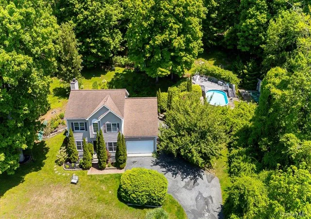 Photo 2 of Single family home for sale at 104 Wiccopee Rd, Putnam Valley, NY 10579 | MLS# 1002930 | Listing updated on 2026-09-24