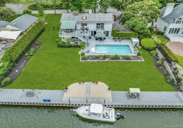 Photo 2 of Single family home for sale at 6 Ml Pond Rd, Hampton Bays, NY 11946 | MLS# 1003586 | Listing updated on 2026-09-12