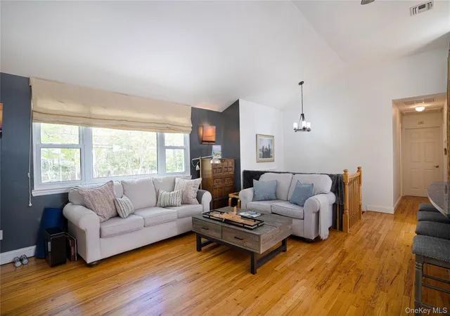 Photo 3 of Sale Pending at 50 Runnymeade Dr, East Hampton, NY 11937 | MLS# 1003602 | Listing updated on 2026-09-29