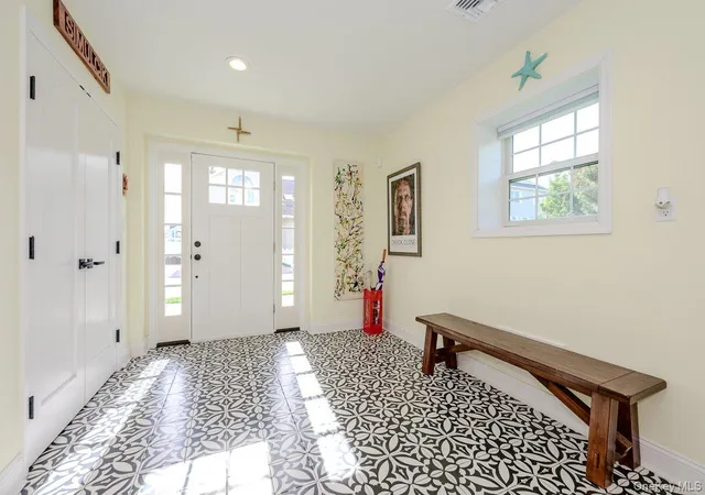 Photo 3 of Single family home for sale at 75 Curley St, Long Beach, NY 11561 | MLS# 1004336 | Listing updated on 2026-10-06