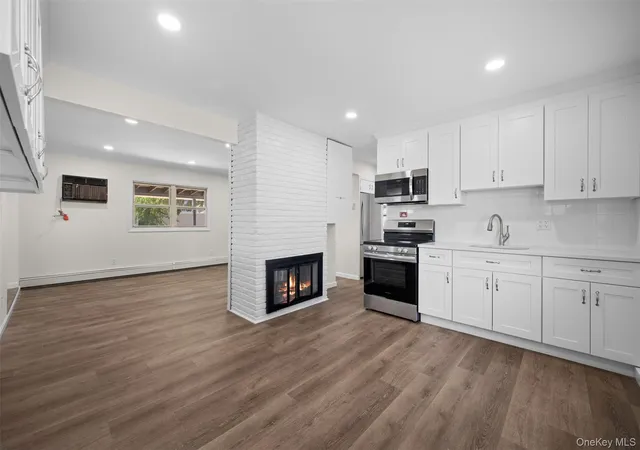 Photo 3 of Single family home for sale at 22 Lowland Rd, Hempstead, NY 11756 | MLS# 1004574 | Listing updated on 2026-09-15