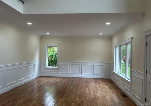 Photo 4 of Single family home for sale at 114 Maytime Dr, Jericho, NY 11753 | MLS# 1004874 | Listing updated on 2026-09-10