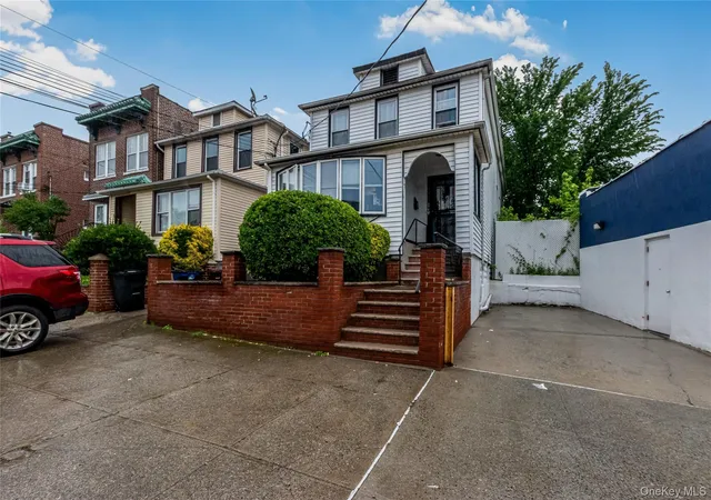 Photo 2 of Multi family home for sale at 2810 Harrington Ave, New York, NY 10461 | MLS# 1005101 | Listing updated on 2026-09-14