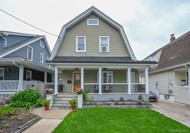 Photo 2 of Single family home for sale at 219 07 101st Avenue, New York, NY 11429 | MLS# 1005191 | Listing updated on 2026-09-12