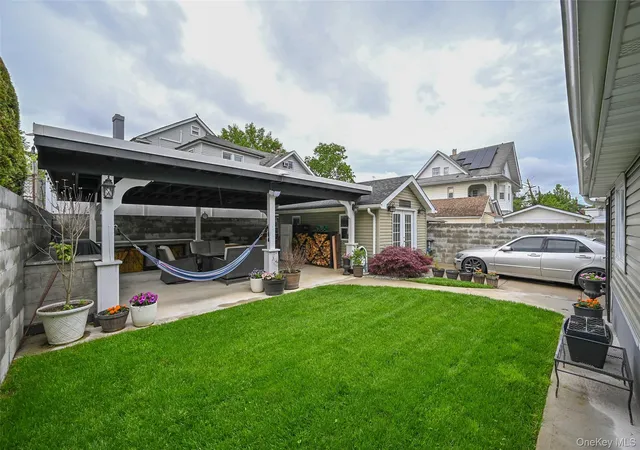 Photo 3 of Single family home for sale at 219-07 101st Avenue, New York, NY 11429 | MLS# 1005191 | Listing updated on 2026-09-12