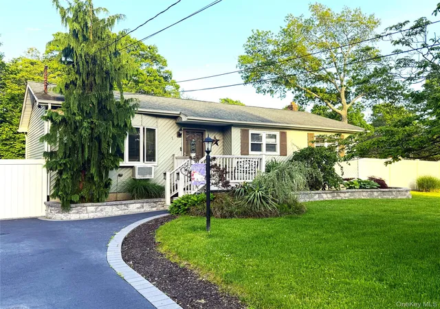 Photo 1 of Sale Pending at 1 Heston Rd, Shirley, NY 11967 | MLS# 1005508 | Listing updated on 2026-09-10