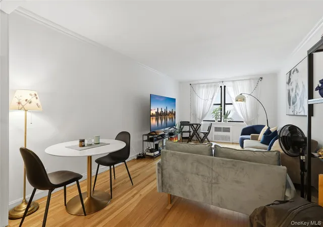 Listing Photo 1 - Condo for sale in building located at 337 E 50Th St, New York City, NY 10022 - Unit #2E