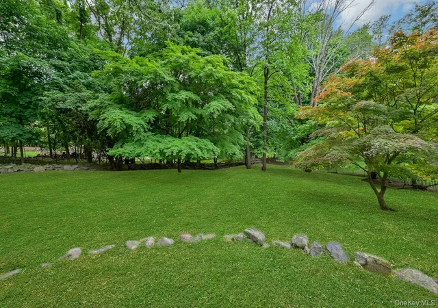 Photo 27 of Sale Pending at 3 Hemion Way, Airmont, NY 10901 | MLS# 1006237 | Listing updated on 2026-09-25