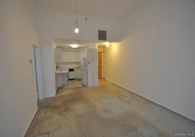 Photo 4 of Sale Pending at 55 Mckinley #D1-13, White Plains, NY 10606 | MLS# 1006714 | Listing updated on 2026-09-15