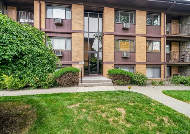 Photo 1 of Sale Pending at 10 Oakwood Ter #107, New Windsor, NY 12553 | MLS# 1006931 | Listing updated on 2026-09-11