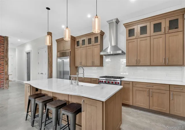 Listing Photo 3 - Condo for sale in building located at 226 Main St, Beacon, NY 12508 - Unit #402
