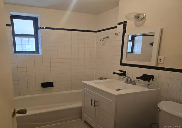 Photo 3 of House for sale at 773 Eastern Pkwy #3C, New York, NY 11213 | MLS# 1007293 | Listing updated on 2026-09-12