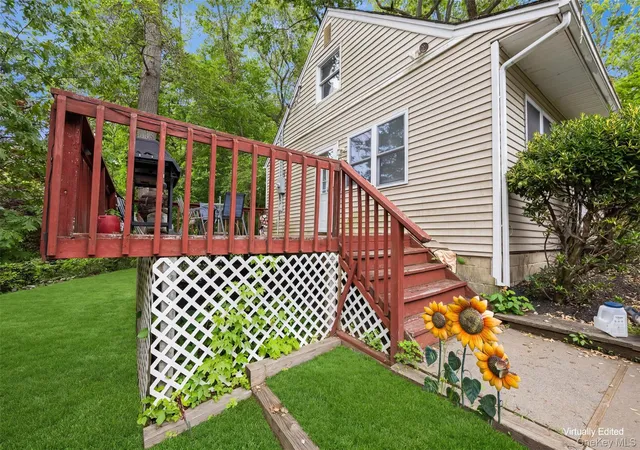 Photo 3 of Single family home for sale at 127 Hallock Landing Rd, Rocky Point, NY 11778 | MLS# 1007391 | Listing updated on 2026-09-15