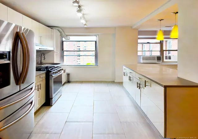 Photo 4 of House for sale at 573 Grand St #D802, New York, NY 10002 | MLS# 1007607 | Listing updated on 2026-09-11