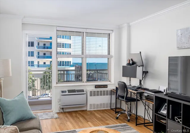 Listing Photo 2 - Condo for sale in building located at 410 E Broadway, Long Beach, NY 11550 - Unit #4C