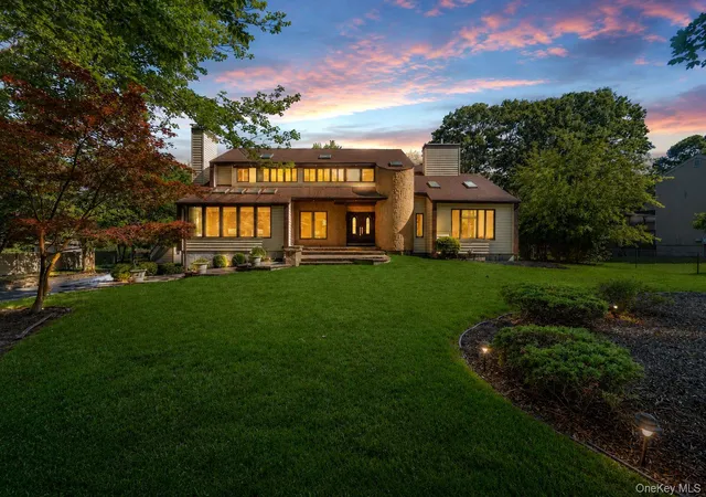 Photo 1 of Sale Pending at 3 Indian Valley Rd, Brookhaven, NY 11733 | MLS# 1009297 | Listing updated on 2026-09-14