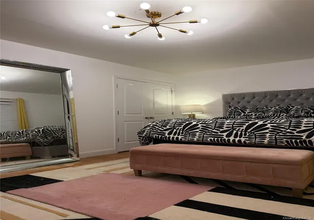 Photo 4 of Sale Pending at 20507 Murdock Ave, Saint Albans, NY 11412 | MLS# 1009816 | Listing updated on 2026-09-09
