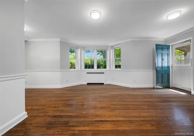 Photo 3 of Condo for sale at 9 Sentry Pl #Garden, Scarsdale, NY 10583 | MLS# 1010076 | Listing updated on 2026-09-10