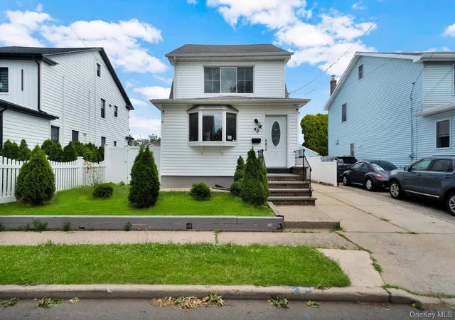 Photo 2 of Sale Pending at 40 S 16 Street, Hempstead, NY 11040 | MLS# 1010617 | Listing updated on 2026-09-14