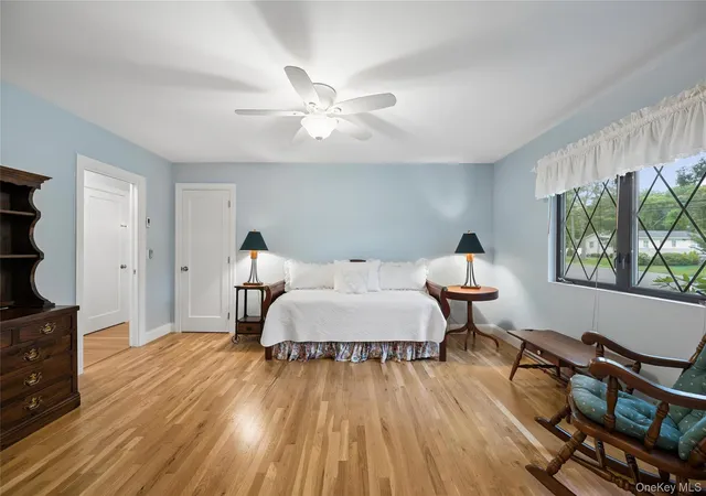 Photo 4 of Sale Pending at 37 Fanning Ave, Southampton, NY 11946 | MLS# 1011183 | Listing updated on 2026-09-23