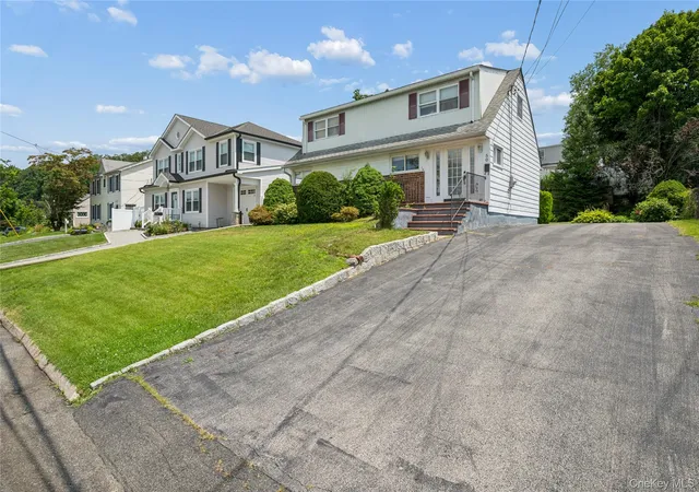 Photo 2 of Single family home for sale at 50 Hazelton Rd, Yonkers, NY 10710 | MLS# 1011334 | Listing updated on 2026-09-19