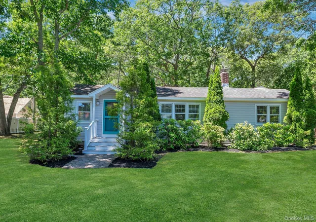 Photo 3 of Single family home for sale at 420 Sigsbee Rd, Southold, NY 11952 | MLS# 1011722 | Listing updated on 2026-10-07