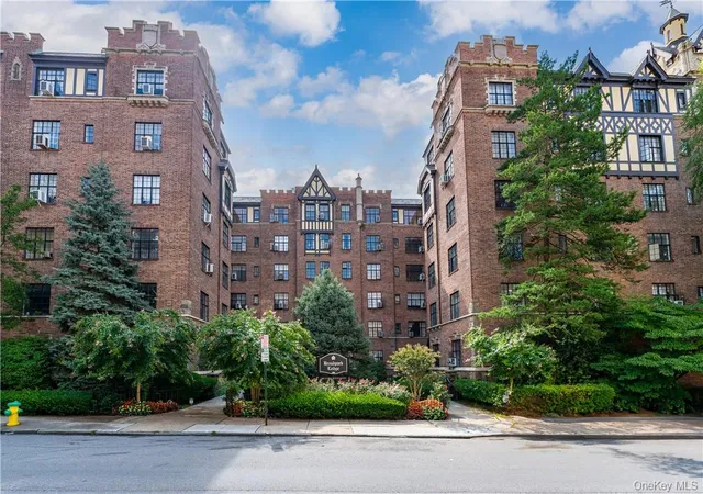 Photo 1 of Sale Pending at 2 Westchester Ave #2N, White Plains, NY 10601 | MLS# 1012686 | Listing updated on 2026-09-24