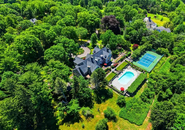 Photo 1 of Mansion for sale at 196 Mclain St, Bedford, NY 10549 | MLS# 1012962 | Listing updated on 2026-09-15