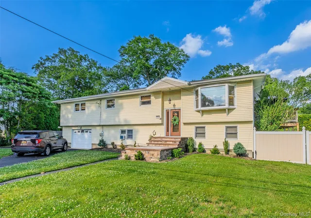 Photo 2 of Single family home for sale at 111 Brunswick Rd, Ronkonkoma, NY 11779 | MLS# 1013178 | Listing updated on 2026-09-14