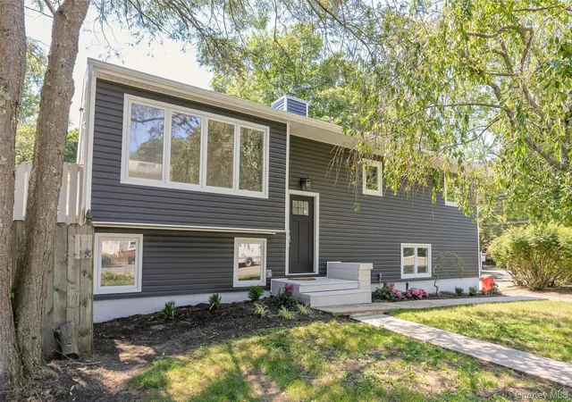 Photo 1 of Single family home for sale at 34 John St N, Brookhaven, NY 11786 | MLS# 1014690 | Listing updated on 2026-10-04