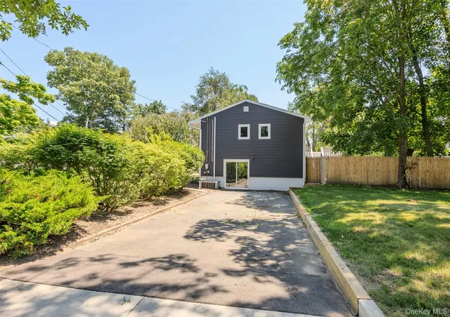 Photo 3 of Single family home for sale at 34 John St N, Brookhaven, NY 11786 | MLS# 1014690 | Listing updated on 2026-10-04