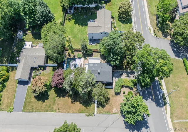Photo 3 of Single family home for sale at 34 John St N, Brookhaven, NY 11786 | MLS# 1014690 | Listing updated on 2026-10-04