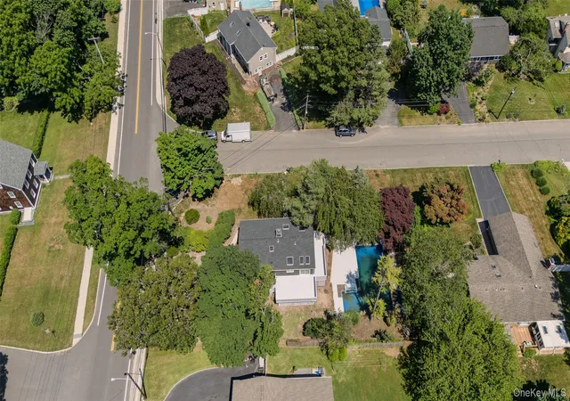 Photo 4 of Single family home for sale at 34 John St N, Brookhaven, NY 11786 | MLS# 1014690 | Listing updated on 2026-10-04