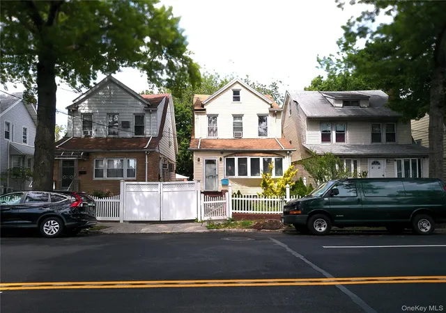 Photo 4 of Single family home for sale at 9227 Springfield Blvd, New York, NY 11428 | MLS# 1015728 | Listing updated on 2026-10-05