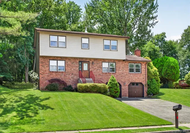 Photo 2 of Sale Pending at 33 Winchester Dr, Monroe, NY 10950 | MLS# 1016143 | Listing updated on 2026-09-10