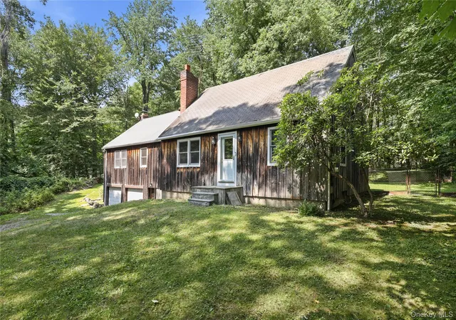 Photo 2 of Single family home for sale at 9 Stewart Rd, Lewisboro, NY 10590 | MLS# 1016167 | Listing updated on 2026-09-14