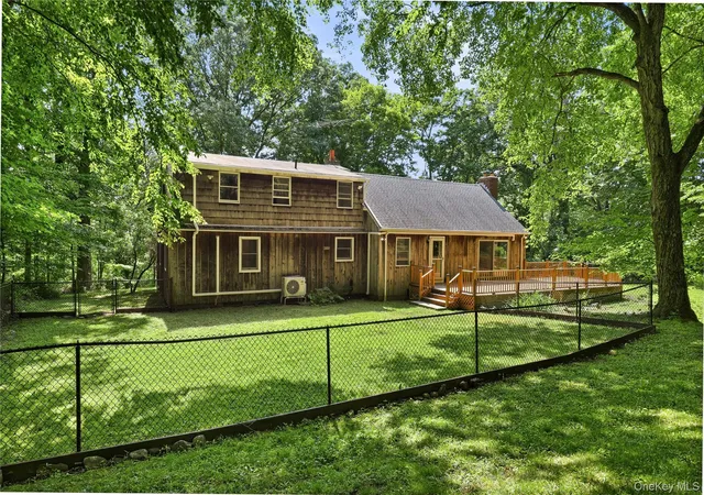 Photo 3 of Single family home for sale at 9 Stewart Rd, Lewisboro, NY 10590 | MLS# 1016167 | Listing updated on 2026-09-14