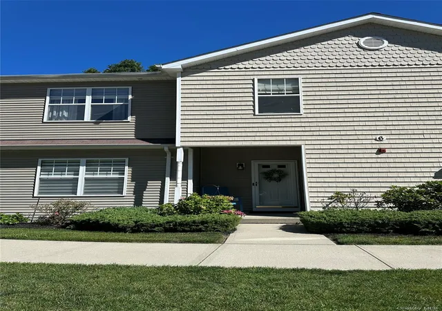 Condo for sale at 33 Daremy Cir, Brookhaven, NY 11763 | MLS# 1016841