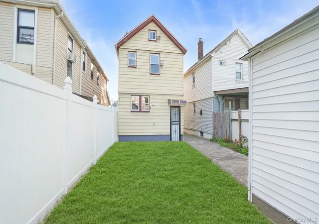Photo 3 of Sale Pending at 90 53 Francis Lewis Blvd, New York, NY 11428 | MLS# 1019087 | Listing updated on 2026-09-24