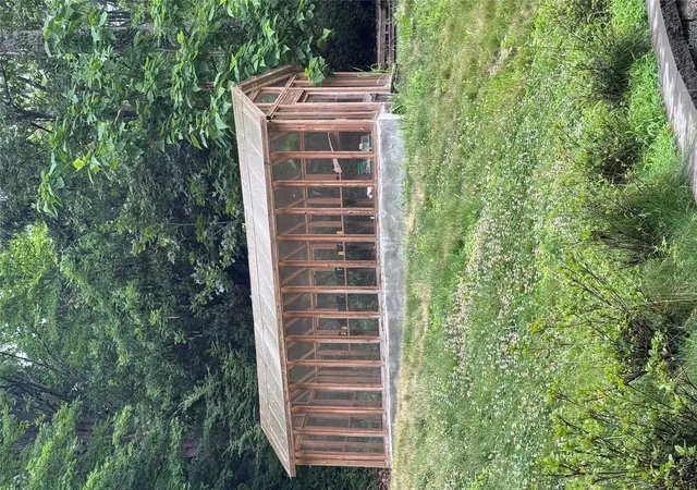 Photo 3 of Single family home for sale at 314 Mill Hl Rd, Oyster Bay, NY 11765 | MLS# 1019177 | Listing updated on 2026-09-13