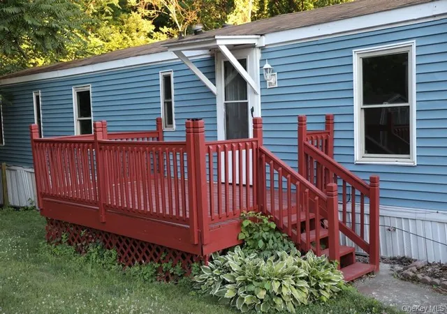 Photo 3 of Sale Pending at 116 New Rd #Stop 4, Milton, NY 12547 | MLS# 1019262 | Listing updated on 2026-09-11