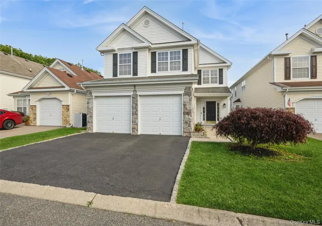 Photo 2 of Condo for sale at 8 Jennifer Ln, Brookhaven, NY 11953 | MLS# 1019561 | Listing updated on 2026-09-14