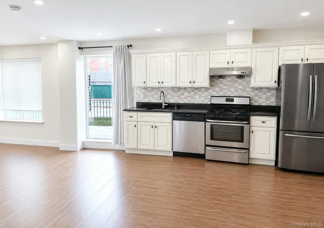 Photo 2 of Condo for sale at 3215 Leavitt St #1C, New York, NY 11354 | MLS# 1019775 | Listing updated on 2026-09-15
