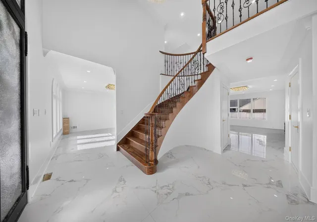 Photo 2 of Single family home for sale at 946 Cherry Ln, Floral Park, NY 11001 | MLS# 1020350 | Listing updated on 2026-09-19