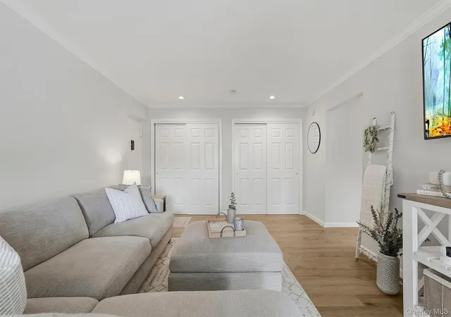 Listing Photo 5 - Condo for sale in building located at 206 Country Clb Ln, Haverstraw, NY 10970