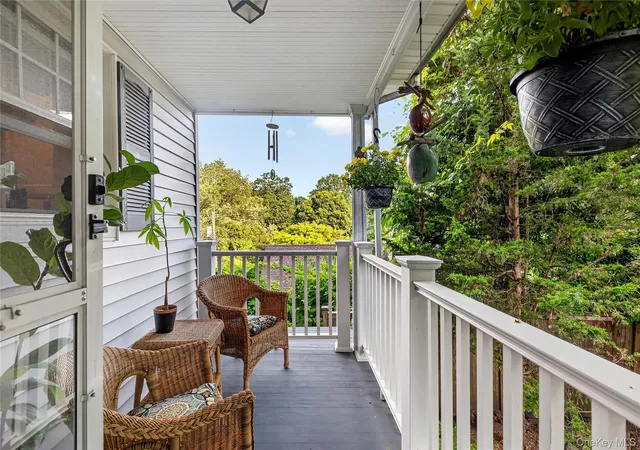Photo 2 of Single family home for sale at 2 Bayview Ter, Cortlandt, NY 10520 | MLS# 1020711 | Listing updated on 2026-09-15