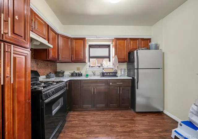 Photo 3 of House for sale at 5732 Xenia St, Corona, NY 11368 | MLS# 1021523 | Listing updated on 2026-09-14